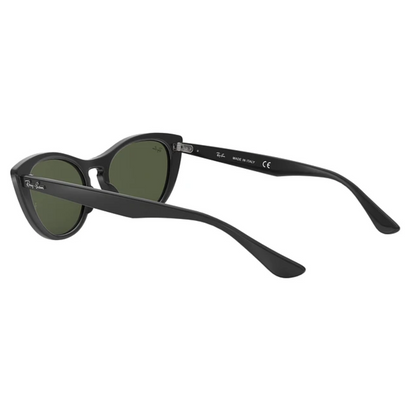 Diseño cat eye elegante y moderno en color negro