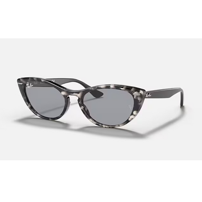 Diseño cat eye elegante con acabado marmolado gris